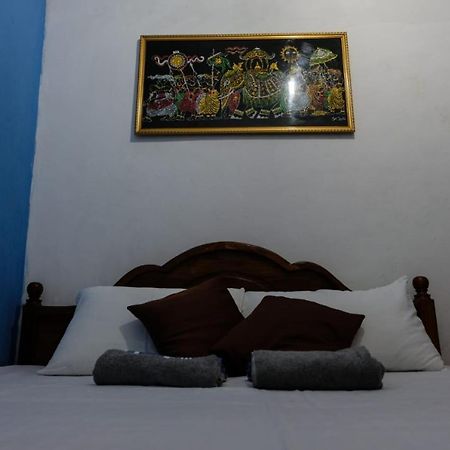 Nisansala Homestay Kandy Deiyannewela Екстер'єр фото