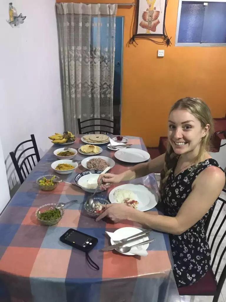 Nisansala Homestay Kandy Deiyannewela Екстер'єр фото